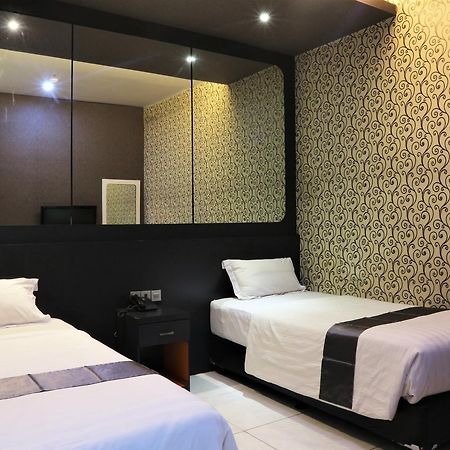 Hotel Candi メダン エクステリア 写真